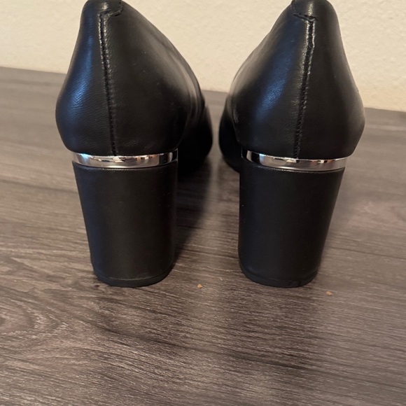 Alfani Black Women's Block Heel Pumps - Picture 4 of 7